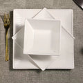 Service d’assiette carreaux et bol en céramique blanche
