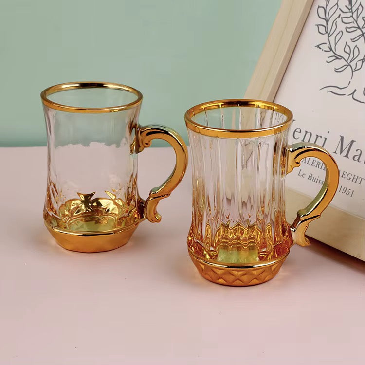 Services de thé / café en verre doré 12 pièces
