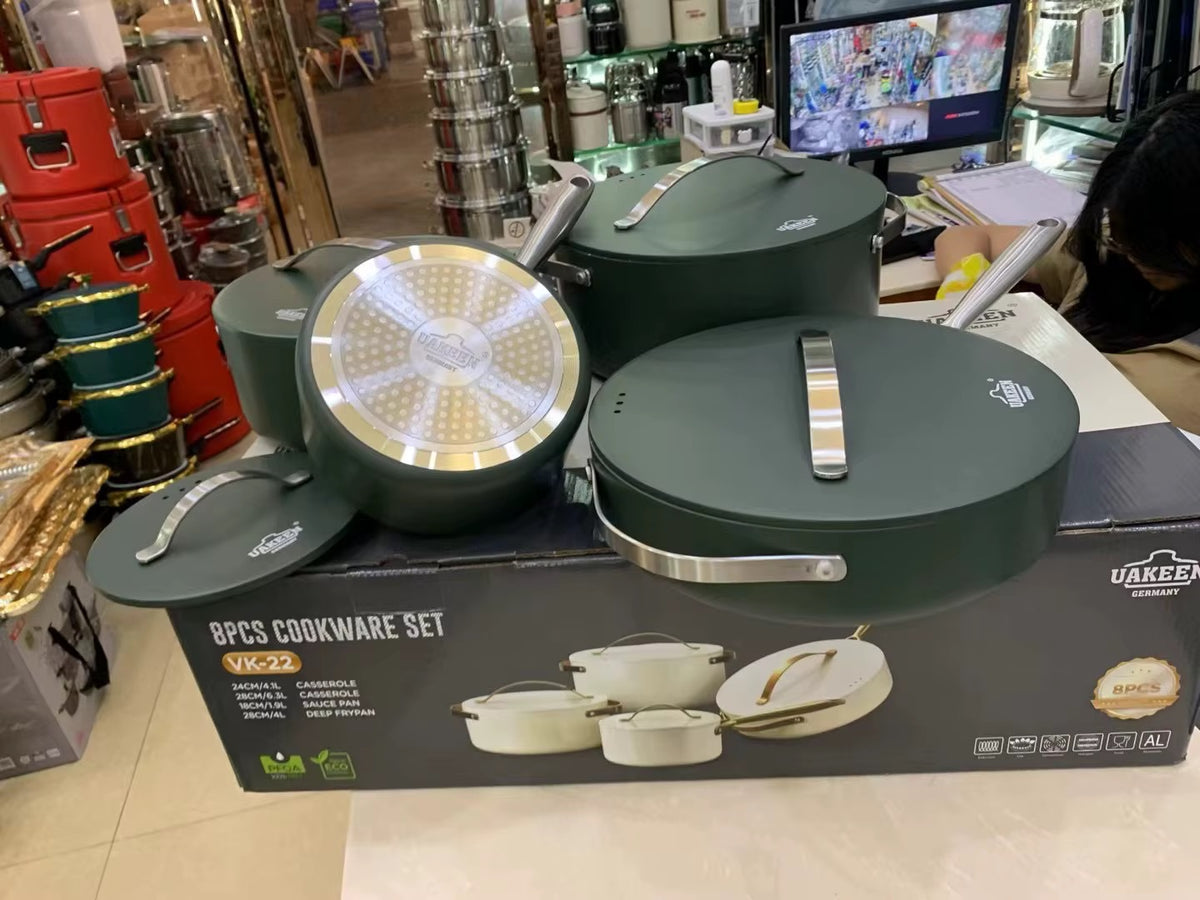 Set de batterie de cuisine 8 pieces